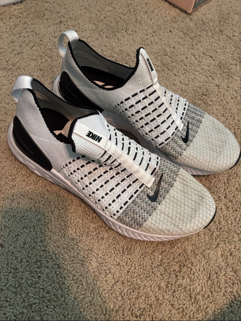 Nike Phantom Men’s White and Black Slip-On Athletic Running Shoes